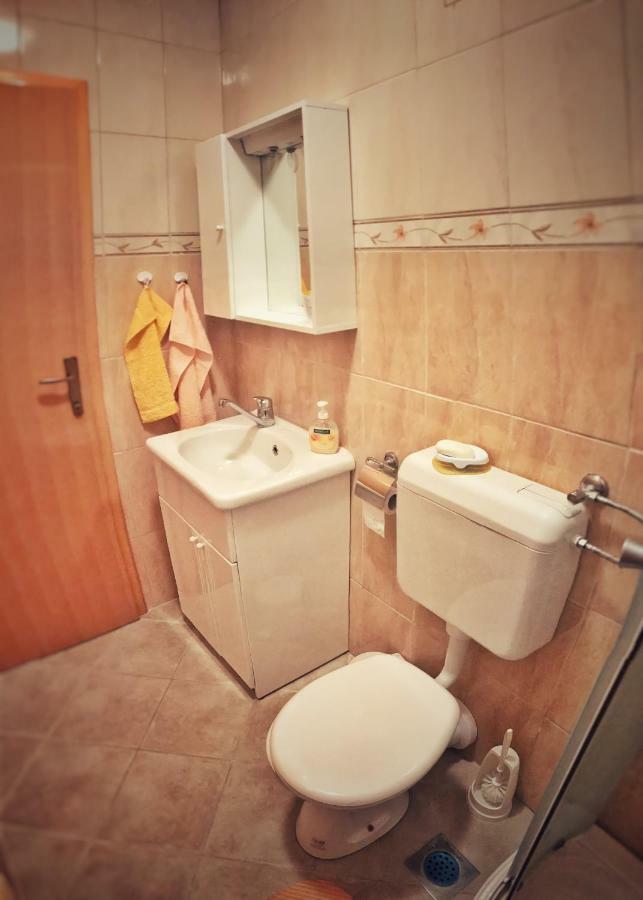 Ruzicin Dvor Apartment Повля Екстериор снимка